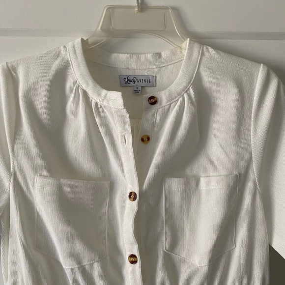 White dress - Picture 3 of 3